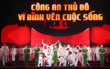 Chương trình nghệ thuật chính luận “81 mùa bình yên”