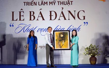 Quảng Trị khai mạc triển lãm "Lê Bá Đảng - Khát vọng Hòa bình"