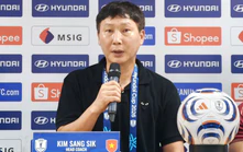 HLV Kim Sang Sik: 'Gặp Thái Lan quan trọng là phải hồi phục thể lực'