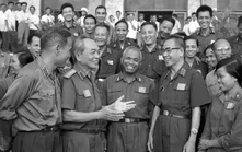 Kỷ niệm 115 năm Ngày sinh Đại tướng Võ Nguyên Giáp: Tri ân vị tướng của lòng dân