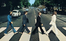 Bí ẩn sau bức ảnh băng qua đường Abbey Road của The Beatles