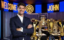 Inter Milan: Thong thả “vá” hàng thủ