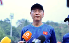 HLV Kim Sang Sik: ‘Đội tuyển Việt Nam biết cách khắc chế Thái Lan’