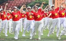 Kỷ nguyên trường thọ: Thiết kế lại xã hội già hóa