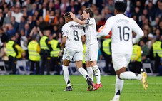 Real Madrid thắng ngược vào phút chót, níu giữ hy vọng vô địch mong manh ở La Liga