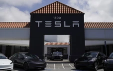 Tương lai của Tesla gắn liền với tỷ phú Elon Musk?