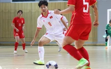Tin nóng bóng đá Việt hôm nay 4/5: HLV trưởng futsal nữ Việt Nam nói về trận thua Trung Quốc; 'Cháy' vé trận 'chung kết' V-League Hà Nội vs Nam Định