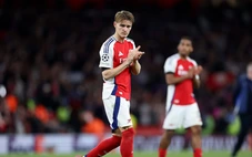 Arsenal vẫn chỉ là kẻ đóng vai 'đuổi bắt'