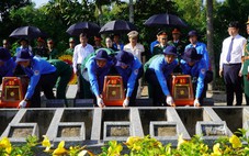 Lễ truy điệu, cải táng 43 hài cốt liệt sĩ quân tình nguyện và chuyên gia Việt Nam