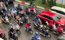 Cảnh báo mưa kèm dông sét ở khu vực nội thành Hà Nội