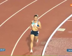 Nguyễn Thị Oanh lại bỏ xa đối thủ ở nội dung 10.000m