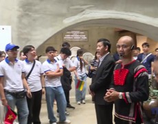 Kiều bào trẻ trải nghiệm văn hóa cà phê tại Bảo tàng Thế giới Cà phê