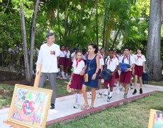 Học sinh Cuba yêu thích tìm hiểu văn hóa và lịch sử Việt Nam