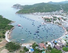 Khám phá vẻ đẹp nên thơ vịnh Vĩnh Hy - Khánh Hòa