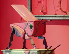 Bước vào thế giới kỳ ảo của Tạ Huy Long 