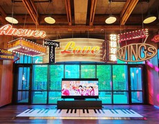 Bản tin Kpop: ARMY Việt chỉ biết kêu trời khi ngắm 'Pop-up: House of BTS' tại Seoul, TXT tung hoành BXH iTunes thế giới