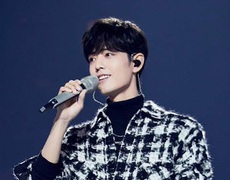 Sao Hoa ngữ: Vừa trở thành nam thần đẹp số 1 Châu Á, Tiêu Chiến có màn hát live cực đỉnh