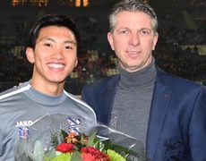 GĐĐH Heerenveen vinh danh Văn Hậu sau chức vô địch SEA Games 30