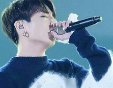 Hot: Cơ hội cho AMRY sở hữu ngay những chiếc micro BTS từng sử dụng!