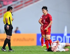 Đình Trọng vắng mặt ở vòng loại World Cup vì nhận thẻ đỏ ở giải U23 châu Á