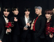 Tin Kpop: BTS độc chiếm Daesang và những tranh cãi quanh Golden Disc Awards 2020