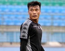 Bùi Tiến Dũng mắc sai lầm, nhận bàn thua trên chấm phạt đền tại AFC Cup 2020