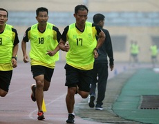 Thống kê trọng tài nam FIFA: Việt Nam ngang Brunei, thua Lào và Campuchia