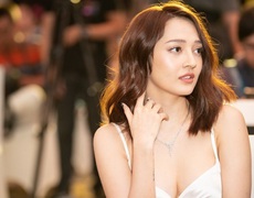 Ca sĩ Bảo Anh: Kết hôn, sinh con trước 30 tuổi là tốt, nhưng muộn cũng chẳng sao!