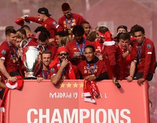 Liverpool và giấc mơ 30 năm vô địch giải bóng đá Ngoại hạng Anh của Lữ đoàn đỏ