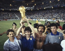 Paolo Rossi - Từ scandal dàn xếp tỷ số đến nhà Vua của bóng đá thế giới 1982