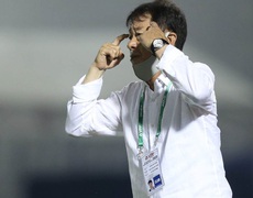 HLV Chung Hae Soung và TPHCM tái hợp sau khi chia tay