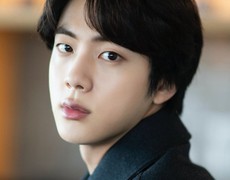 “Anh cả” BTS lên đường nhập ngũ