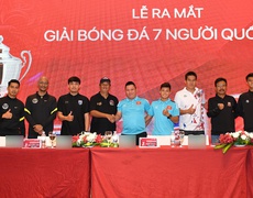 Giải bóng đá 7 người quốc tế lần đầu tiên được tổ chức