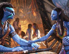 Avatar 2 bị chê 'chẳng khác một màn hình chờ sũng nước'