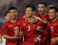 Video bàn thắng trận Việt Nam 3-0 Malaysia AFF Cup 2022: Soán ngôi đầu bảng