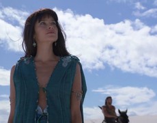 Lộ diện nhan sắc bạn gái mới người Anh của Song Joong Ki