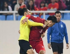 Tổng hợp những pha chơi bóng tiểu xảo của Văn Hậu