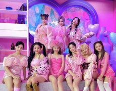 Twice làm nên lịch sử tại Nhật Bản