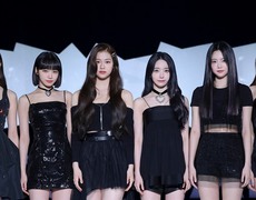 “Em gái BTS” lập thành tích với sản phẩm đầu tay