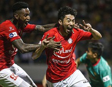 Lee Nguyễn và nhiệm vụ giải cứu CLB TPHCM