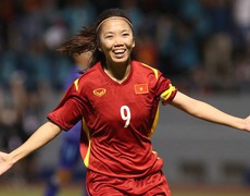 Huỳnh Như nói gì trước giờ lên đường xuất ngoại?