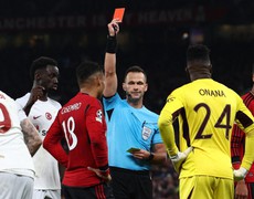 VIDEO highlights MU 2-3 Galatasaray, Cúp C1: Sai lầm Onana, Casemiro thẻ đỏ