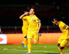 Highlight TPHCM 0-2 Khánh Hòa: Tân binh vượt khó