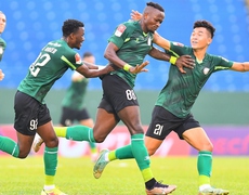 Highlight Bình Dương 1-2 TPHCM: Thuyền chìm tại bến