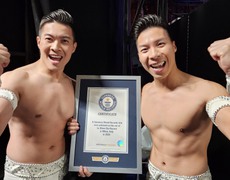 Showbiz Việt 4/2: Quốc Cơ, Quốc Nghiệp lập kỷ lục thế giới mới; Lê Dương Bảo Lâm và Ngô Kiến Huy là tình địch