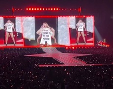 Taylor Swift mở màn tour diễn hoành tráng nhất sự nghiệp