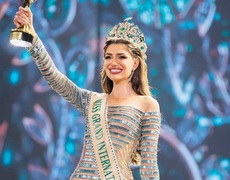 Hoa hậu đẹp nhất thế giới 2022 đến Việt Nam