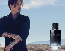 Sau kiện tụng, Johnny Depp gặp hên, trúng hợp đồng 20 triệu USD
