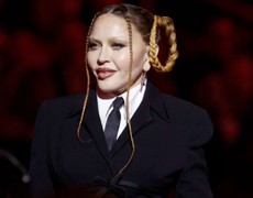 Nữ hoàng nhạc Pop Madonna kiệt sức, nhập viên cấp cứu 