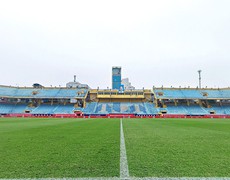 Mặt cỏ sân Hàng Đẫy xanh mướt chờ Thái Lan khai màn AFF Cup 2024